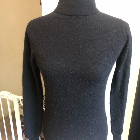 Neiman Marcus Cashmere Sweater - Picture 7 of 7